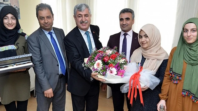 Fen Lisesinde 'Gelecek Hepimizin' Etkinliği