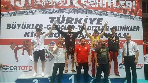 KİCK Boksun Şampiyonları Belli Oldu