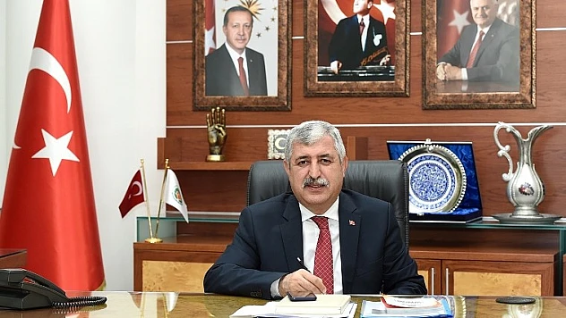 Polat, Dünyada Çok Az Ulusa Nasip Olacak Gurur