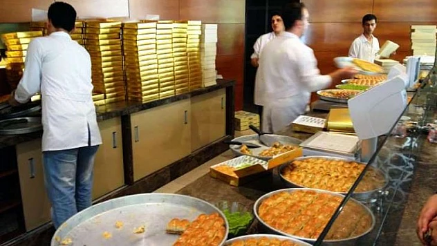 Baklava İmalathanesinde Şoke Eden Görüntü