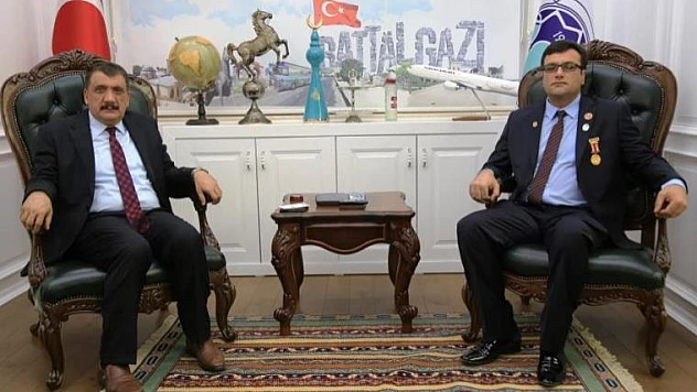 Gürkan, Şehit ve Gazilerimizin Sayesinde Bu Topraklarda Özgür ve Hür Yaşıyoruz