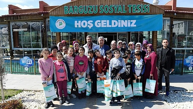 'Yetim ve Öksüzler Peygamber Efendimizin Emanetleridir'