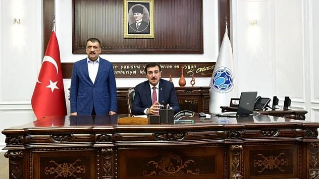 Bakan Tüfenkci, Battalgazi Belediyesi Yeni Hizmet Binasını Gezdi