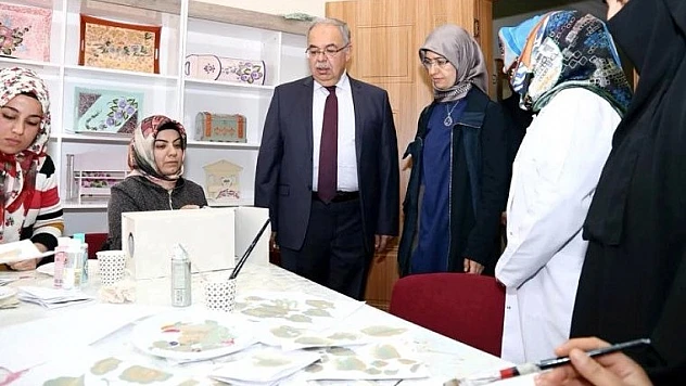 Kutlu Çifti, Kadın ve Gençlik Merkezini Ziyaret Etti