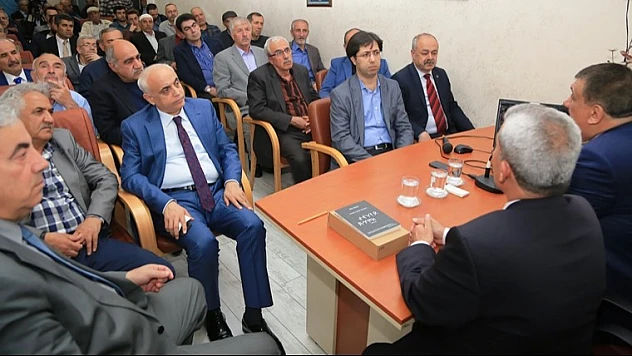 Selahattin Gürkan'dan Malatya Türk Ocağında 'ŞEHİR VE İNSAN' Başlıklı Konferans