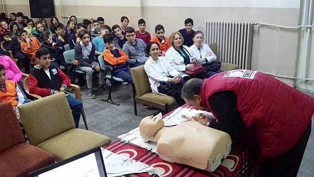 Kızılay'ın Başarılı Çalışmaları Devam Ediyor