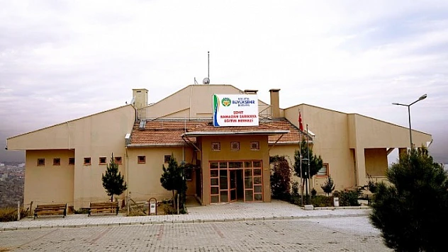 Şehitlerimizin Adı Eğitim Merkezlerinde Yaşatılıyor