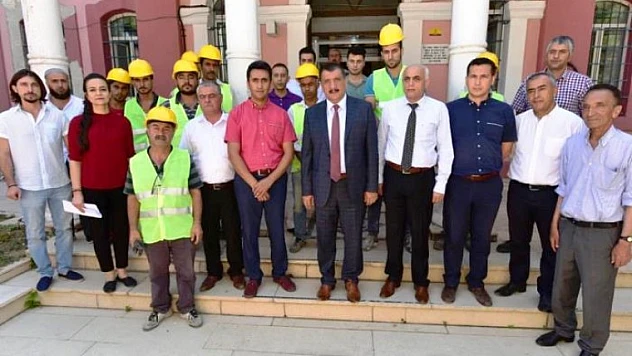 Tarihi Askerlik Şubesi'nde Restorasyon Çalışmaları Başladı