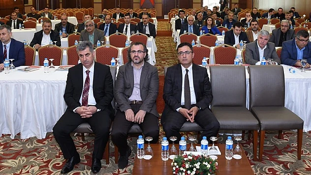 'Kişisel Eğitim Ve Gelişim' Konulu Seminer Düzenlendi