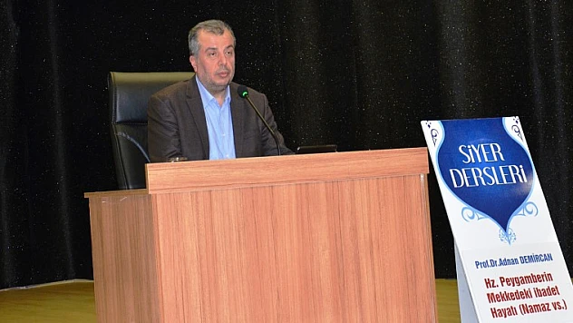 15. Siyer Dersi Yapıldı