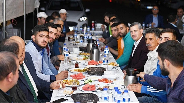 Başkan Çınar, Personellerini Sahurda Yalnız Bırakmadı