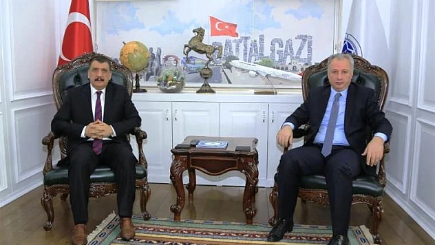 Battalgazi Kaymakamı Duran, Başkan Gürkan'ı Ziyaret Etti