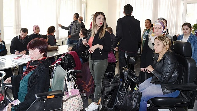 Büyükşehir Belediyesi Engelleri Kaldırmaya Devam Ediyor