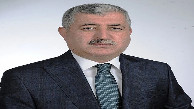 Donanımlı Nesillerin İlk Mimarı Öğretmenlerimizdir