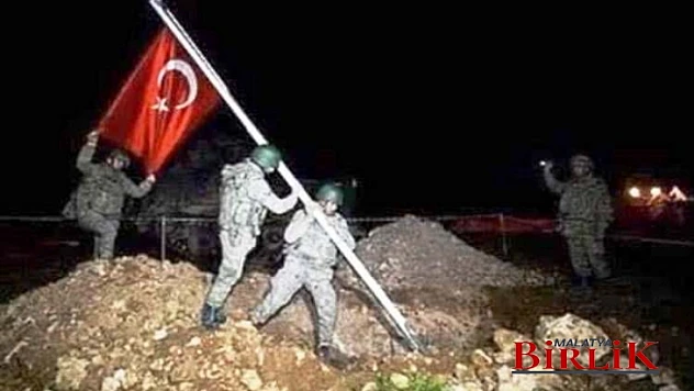 Gözükara, Kandile Türk Bayrağı Dikildi