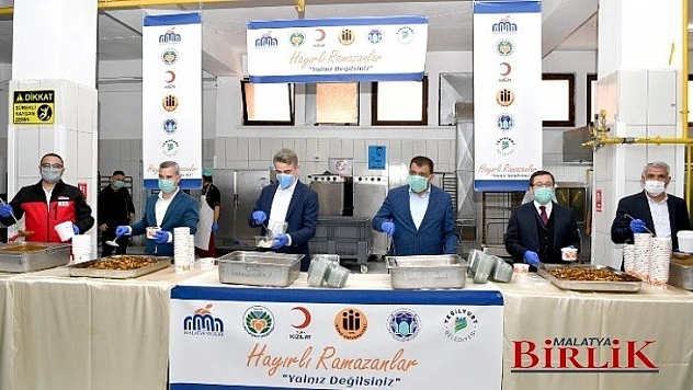 Gürkan: İnsanlara Hizmet Etmenin En Güzel Fotoğrafı Burada Sergilendi