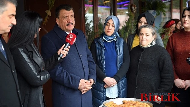 Gürkan: Kayısının 5 Bin Yıllık Tarihi Geçmişi Var