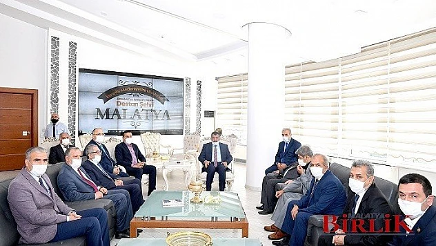 Gürkan: Muhtarlarımızla Birlikte Daha Birçok Güzel Hizmetler Yapacağız