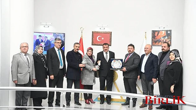 Gürkan, Siyasi Partiler Demokrasinin Vazgeçilmez Unsurlarıdır