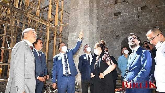 Gürkan, Tarihi Eserleri İnsanlığın Ortak Mirası Olarak Görüyoruz