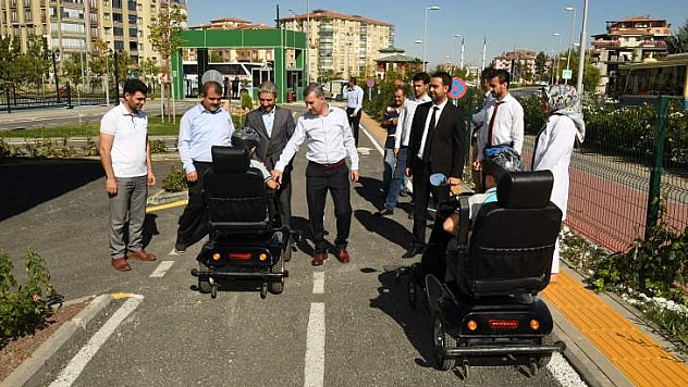 Yeşilyurt Belediyesi'nden 17 Bin Öğrenciye Ücretsiz Trafik Eğitimi