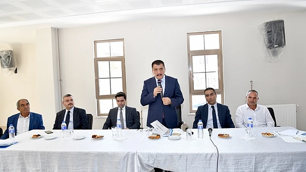 Yaşanması Gereken En Güzel Duygu İnsanlara Hizmet Etmektir