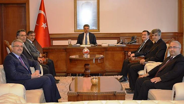 Rektör Kızılay'dan Vali Baruş'a 'Hayırlı Olsun' Ziyareti
