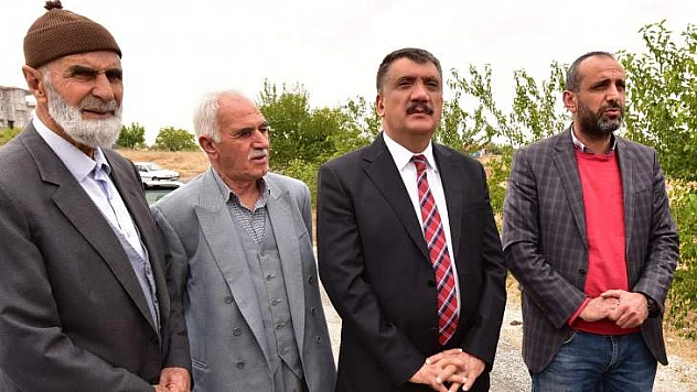 Hatunsuyu Mahallesi'nde 70 Km Asfalt Yol Yapıldı