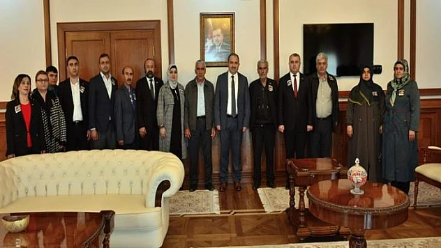 Vali Kaban Şehidimizin Babası M.Zeki Sekin'i Makamında Kabul Etti