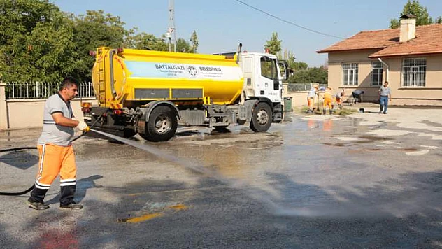 Battalgazi'de Okulların Bahçesi Yeni Eğitim Öğretim Yılına Hazır