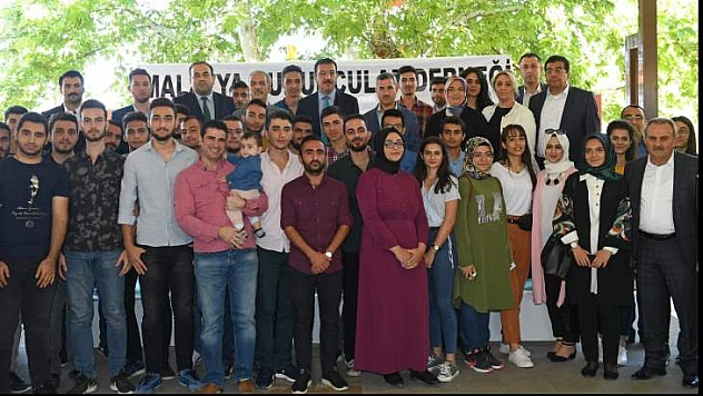 Tüfenkci, Hukuk Öğrencileriyle Bir Araya Geldi