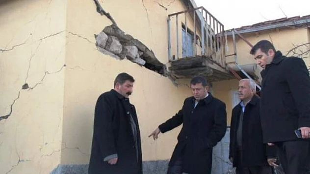 Ağbaba'dan Depremzedeler İçin Araştırma Önergesi