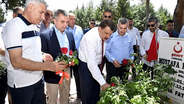 Başkan Gürkan Bayram Ziyaretlerinde Bulundu