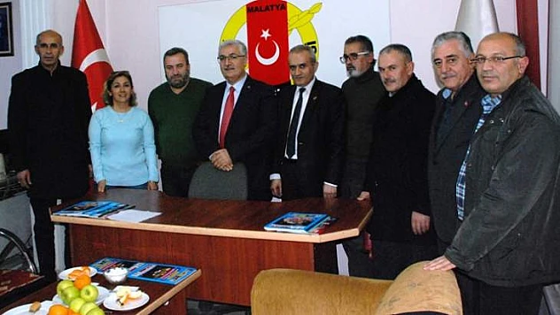 Başkan Adayı Hulusi Boyraz, Anadolu Basın Birliğini Ziyaret Etti