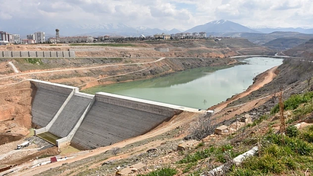 Beylerderesi Barajı Su Tutmaya Başladı