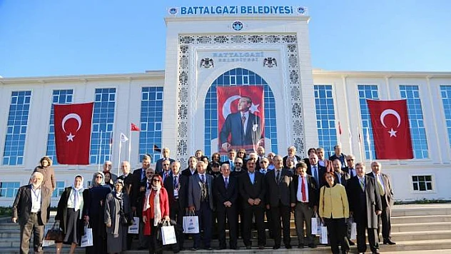 Başkan Gürkan, Aydınlar Ocağı Akademisyenleri İle Biraraya Geldi