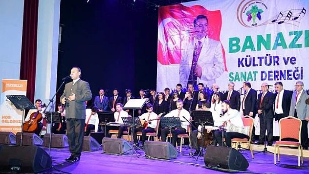  'Malatya Türküleri' Konseri Yoğun Katılımla Gerçekleştirildi