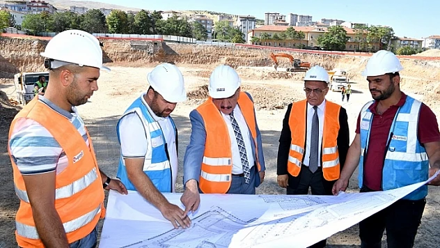 Gürkan, 300 Yataklı Devlet Hastanesi İnşaat Alanında İncelemede Bulundu