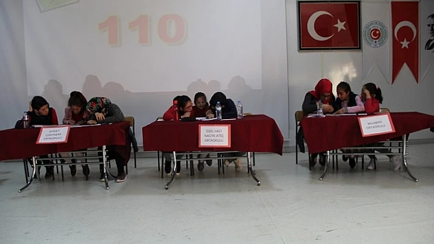 Darende'de Ortaokullar Arası Bilgi Yarışması Düzenlendi