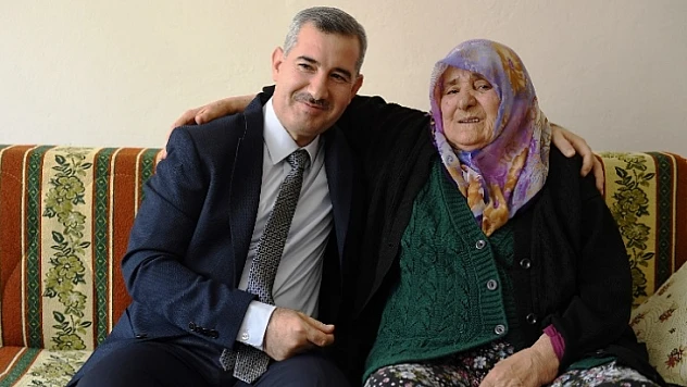 Çınar, Kadınlar, Toplumun ve Ailenin Temelidir