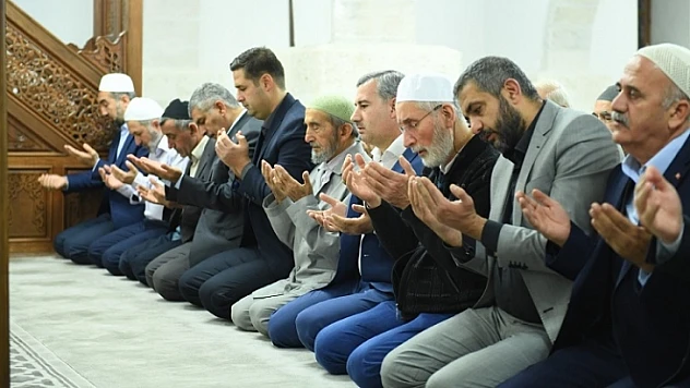 Dualarımız, Yüreğimiz ve Kalbimizle Mehmetçiğimizin Yanındayız