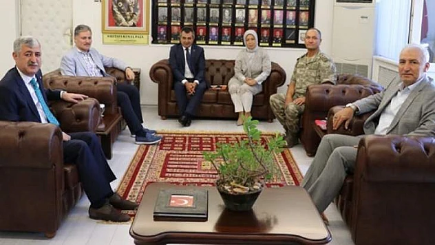 AK Partili Öznur Çalık'tan Muharrem İnce'yi Çıldırtacak Ziyaret