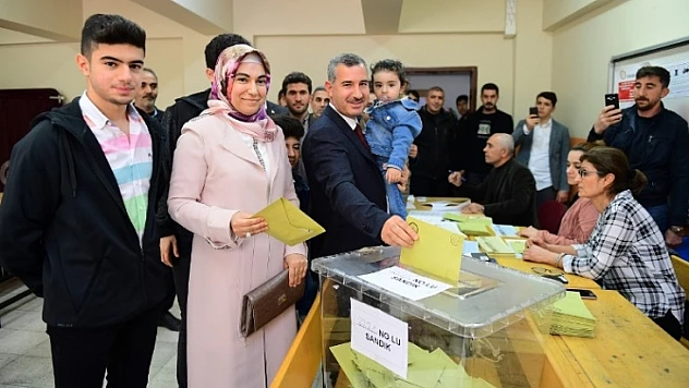 Yeşilyurt Belediye Başkanı Mehmet Çınar'dan İlk Mesaj