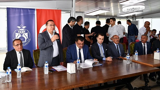 Başkan Gürkan Akçadağ'lı Muhtarla Bir Araya Geldi