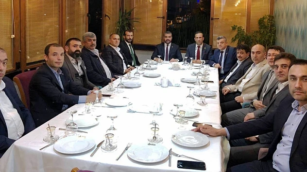 Başkan Avşar İstanbul'da Çalışmalarına Devam Ediyor