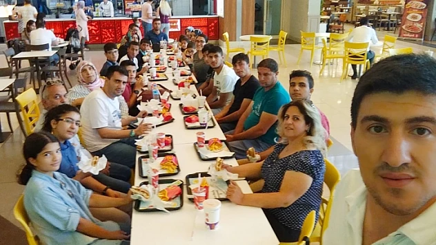 Battalgazi Belediyesinden Çocukların Sinema Keyfi