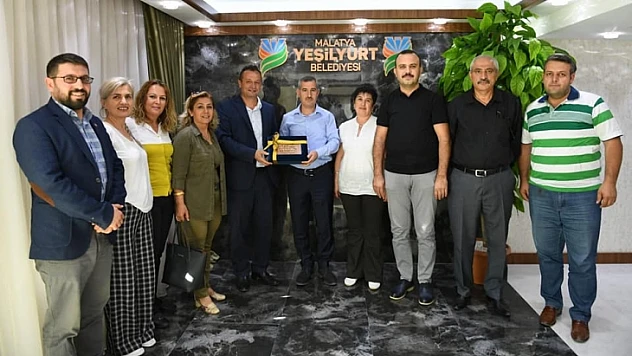 Eski Malatya Aşkı Grubu'ndan Başkan Çınar'a Ziyaret