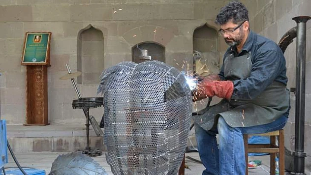 Akademisyenler ve Sanatçılar, Çalıştaya Katıldı