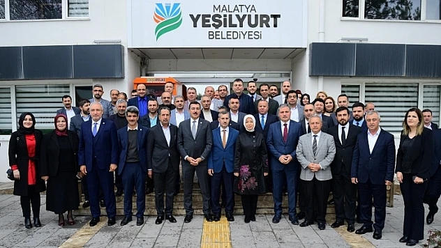 'El Birliği İle Yeşilyurt'umuzu Daha Fazla Geliştirip Büyüteceğiz'