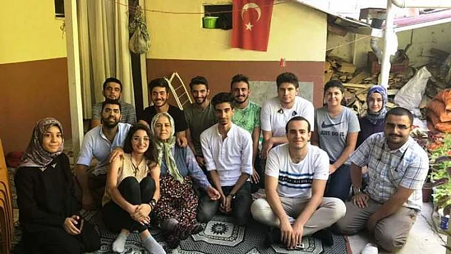 Gençlerden Vefa Örneği